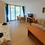 Trakia Plaza Apartment